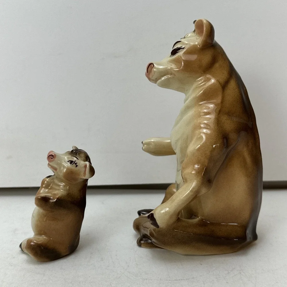 1940s Borden Dairy Salt & Pepper Shakers Elsie Baby Beauregard Ceramic Arts Cow